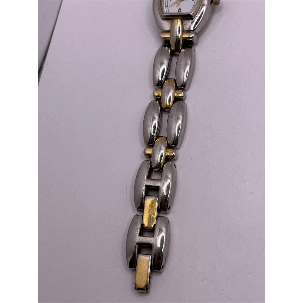 Y2K Fossil Two-Tone Silver/Gold Women's Link Bracelet Watch. Runs!